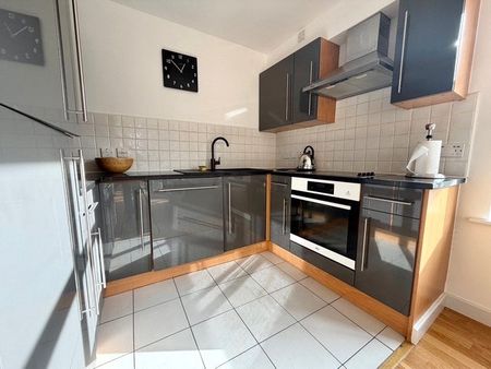 Junction House, Ducie Street, Manchester City Centre, M1 2DS - Photo 4