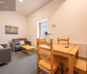 4 bedroom flat to rent - Photo 4