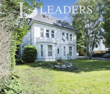 Studio to rent - Photo 6