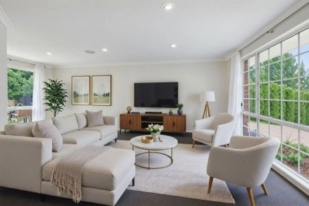 Family living in a peaceful Bowral cul-de-sac - Photo 4