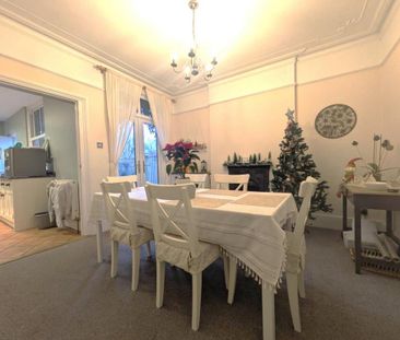 4 bedroom semi-detached house to rent - Photo 4