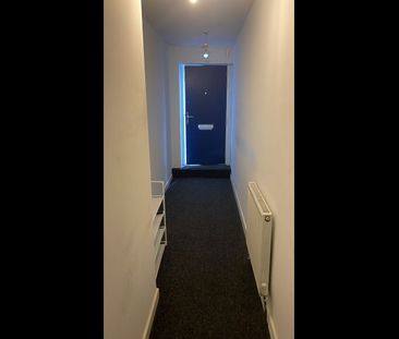 3 Bed Flat, Wordsworth Drive, S5 - Photo 2