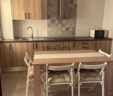 Alquiler de piso en Alameda de Capuchinos - Photo 4