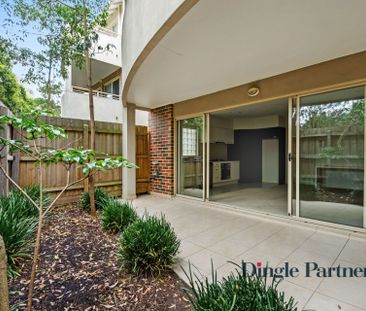 Modern 1-Bedroom Apartment with Sunny Outdoor Entertaining - Photo 3