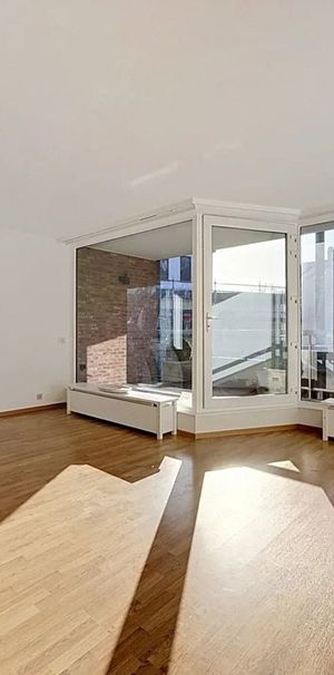 Appartement te huur in Ukkel voor € 1.700 met 2 slaapkamers - Photo 1