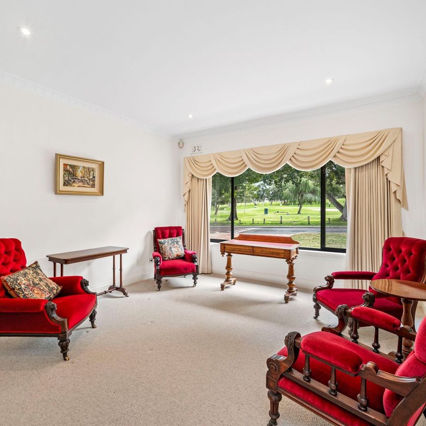 Prime position opposite the picturesque golf course - Photo 1