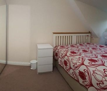 3 bedroom end of terrace house to rent - Photo 4