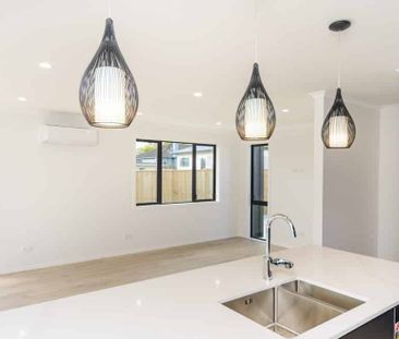 Feilding - 3 Bedrooms - Photo 1