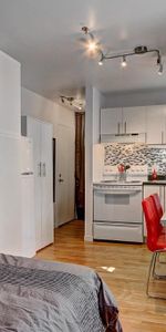 2 AVRIL- Studio fonctionnel en plein ♥ du Vieux-Québec - Photo 4