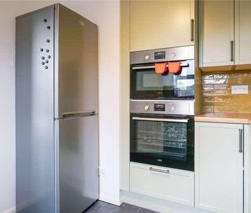 London Road, Reading, Berkshire, RG1 - Photo 6