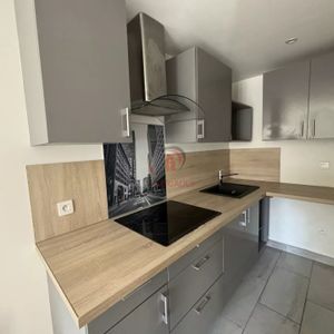 Location Appartement 1 pièce 23m² EVENOS 83330 - Photo 2