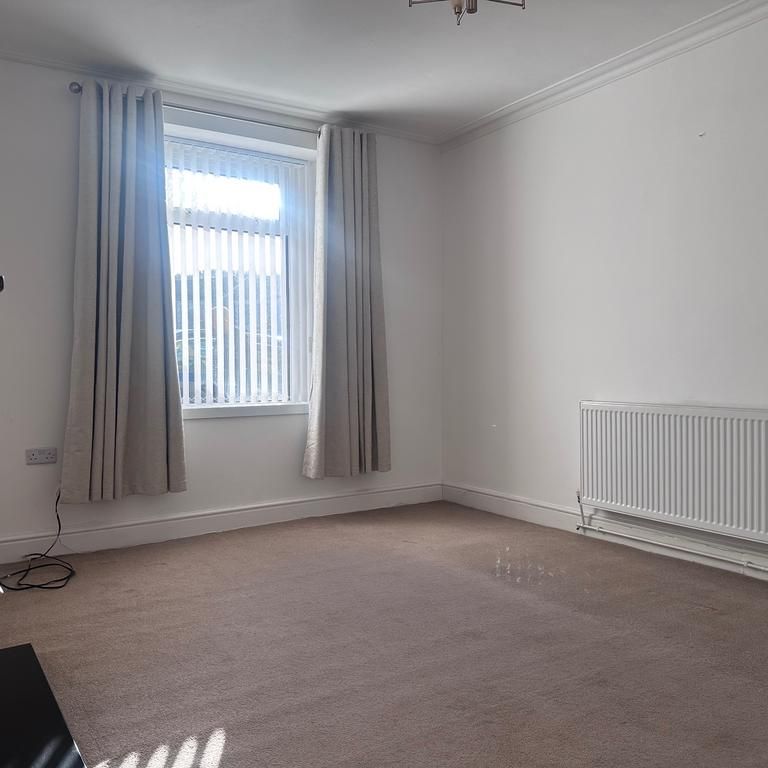 2 bedroom semi-detached house to rent - Photo 1