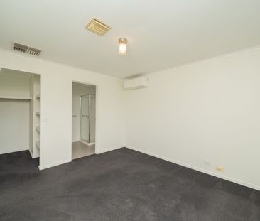 Renovated 4 bedroom Home in central location - Available Now - Photo 4