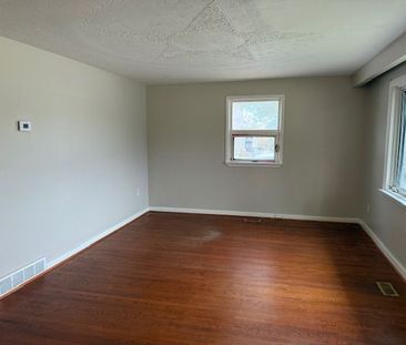 For Lease - 13576 Coleraine Drive, Caledon, Ontario - Photo 4