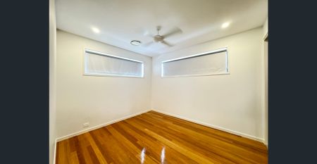 Space, Comfort & Style – The Perfect Family Home - Photo 2