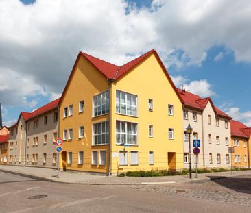 Große, lichtdurchflutete und barrierearme 2-Raum-Whg mitten im Zent... - Foto 1