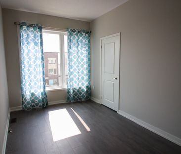 For Lease - 3057 Ernest Appelbe Boulevard, Oakville, Ontario - Photo 3