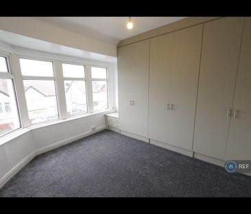 3 bedroom semi-detached house to rent - Photo 3
