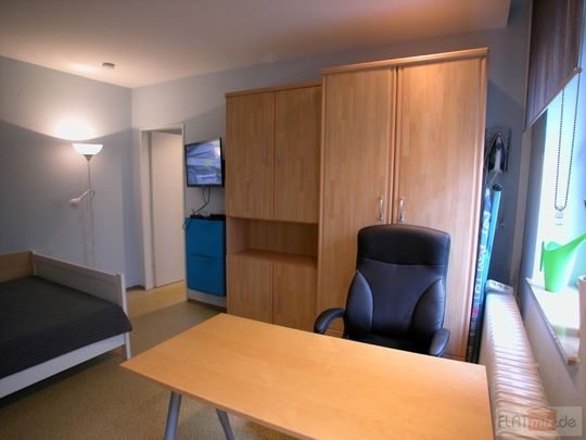 FLATmix.de / Ruhiges,komplett,möbliertes Apartment mit separaten Eingang - Photo 1