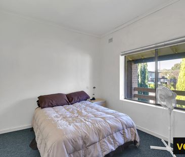 Little Home In Prime Location! - Photo 2