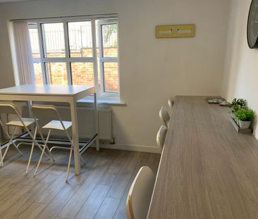 4 bedroom house share to rent - Photo 4