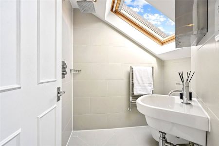 Amyand Park Road, Twickenham, TW1 flat to rent - Photo 2