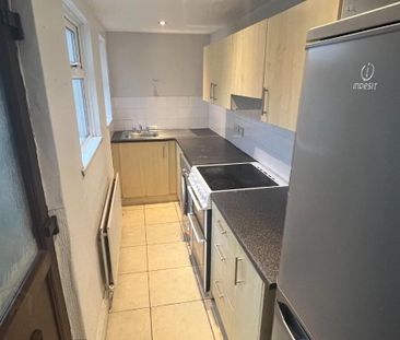 30 Oakley Street, Belfast, BT14 8BL - Photo 5