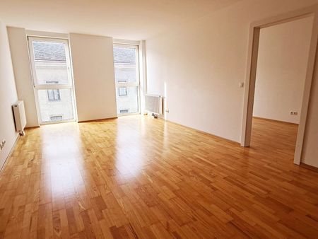 INNSTASSE, unbefristete 67 m2 Altbau, 2 Zimmer, Komplettküche, Wannenbad, Parketten, 3. Liftstock - Photo 4
