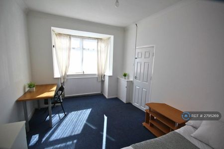 5 bedroom terraced house to rent - Photo 4