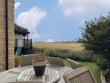 3 bedroom terraced house to rent - Photo 3