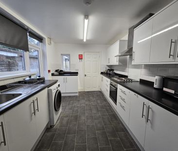 1 bedroom in a house share to rent - Photo 5