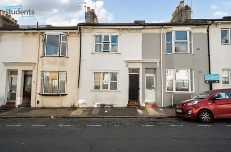 5 bedroom terraced house to rent - Photo 3