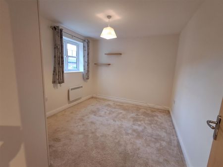 2 bed house to rent in Arundel Drive, Borehamwood, WD6 - Photo 5