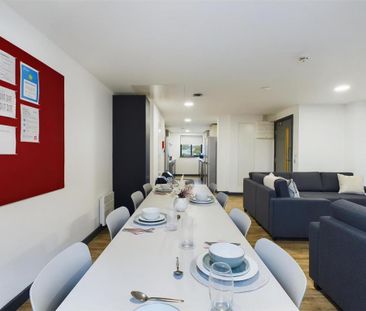 1 bedroom in a flat share to rent - Photo 5