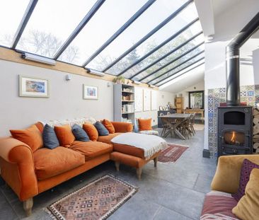 4 bedroom detached house to rent - Photo 1