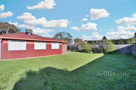 7 Wallace Road, Wantirna South - Photo 5