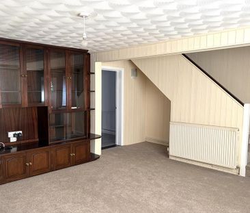 2 bedroom end of terrace house to rent - Photo 1