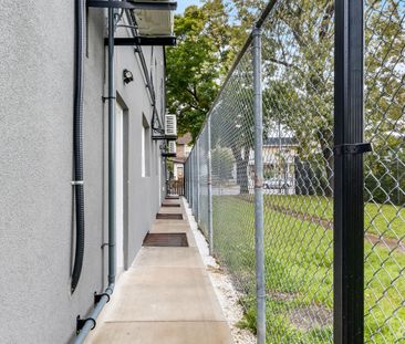 For Lease - 646 Lansdowne Avenue Unit# 4, Toronto, Ontario - Photo 3