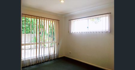 NEW CARPET WITH AIR CONDITIONER HOME!!! FANTASTIC LOCATION & RESORT STYLE LIVING - Photo 4