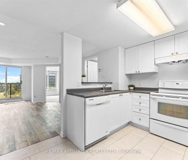 For Lease - 310 Central Park Drive Unit# 5S, Carlington - Central P... - Photo 6