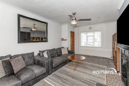 3 bedroom semi-detached house to rent - Photo 2