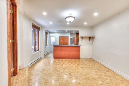 756 Avenue de l'Épée - Photo 2