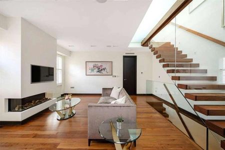 Onslow Mews West, Kensington, London, SW7 - Photo 4