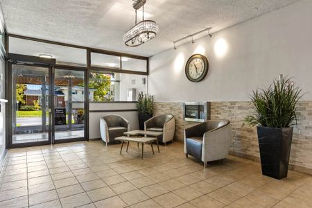 Greenview Apartments - Photo 5