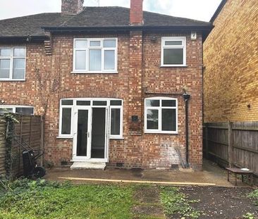 3 bedroom semi-detached house to rent - Photo 6