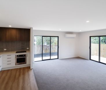Townhouse Living - Photo 5