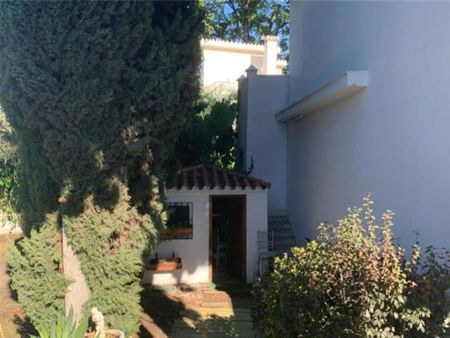 3 room luxury Villa for rent in Marbella, Andalusia - Photo 4