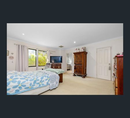 209 Amherst Road, Canning Vale, WA 6155 - Photo 4