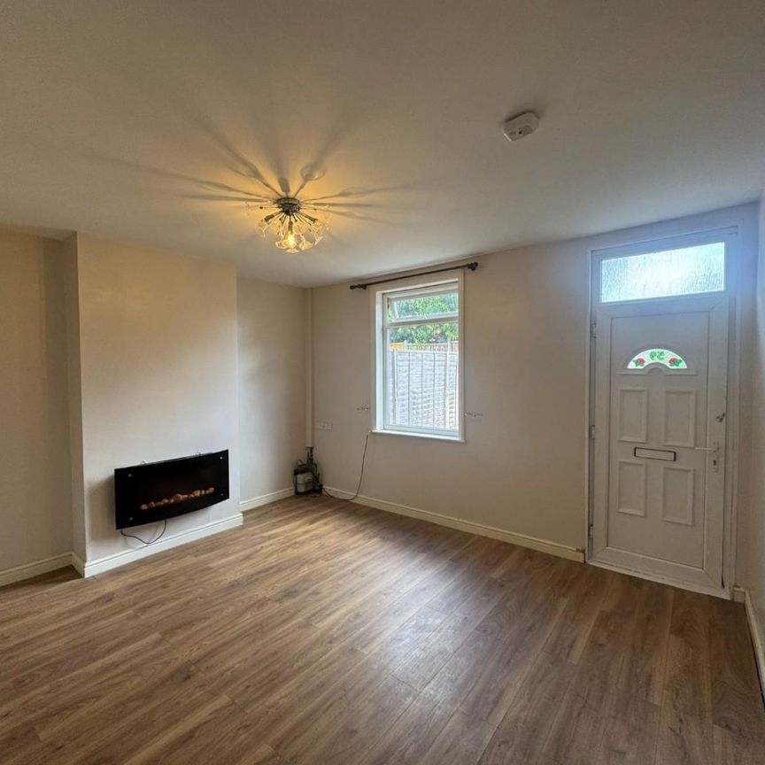 3 bedroom House To Let - Photo 1
