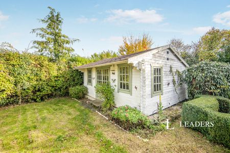 4 bedroom house to rent The Street, Great Bricett, Ipswich, IP7 - Photo 2